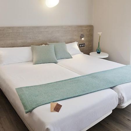 אינסה Hotel Dos Rios Central מראה חיצוני תמונה